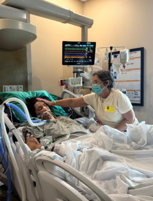 Após 10 dias em coma, brasileira com forma rara de botulismo inicia recuperação na Flórida