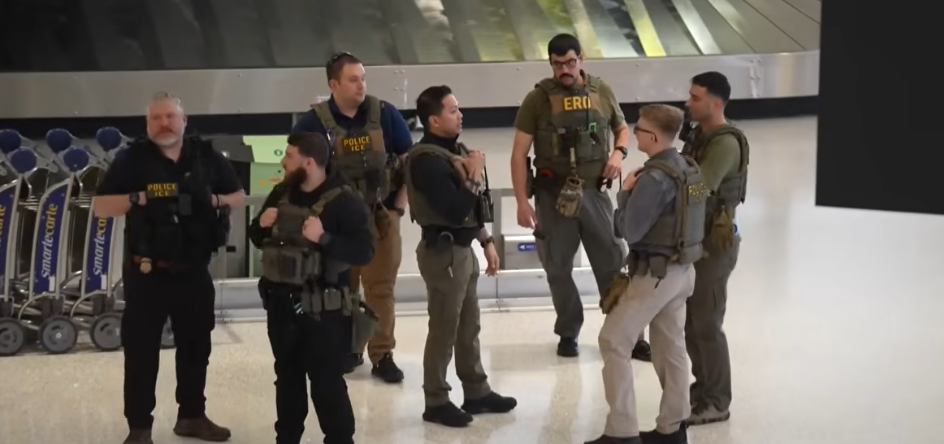 Três americanos recorrem à nova lei em ações contra agentes do ICE