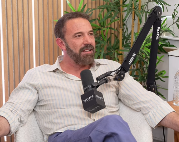 Ben Affleck critica política de imigração e defende famílias trabalhadoras nos EUA